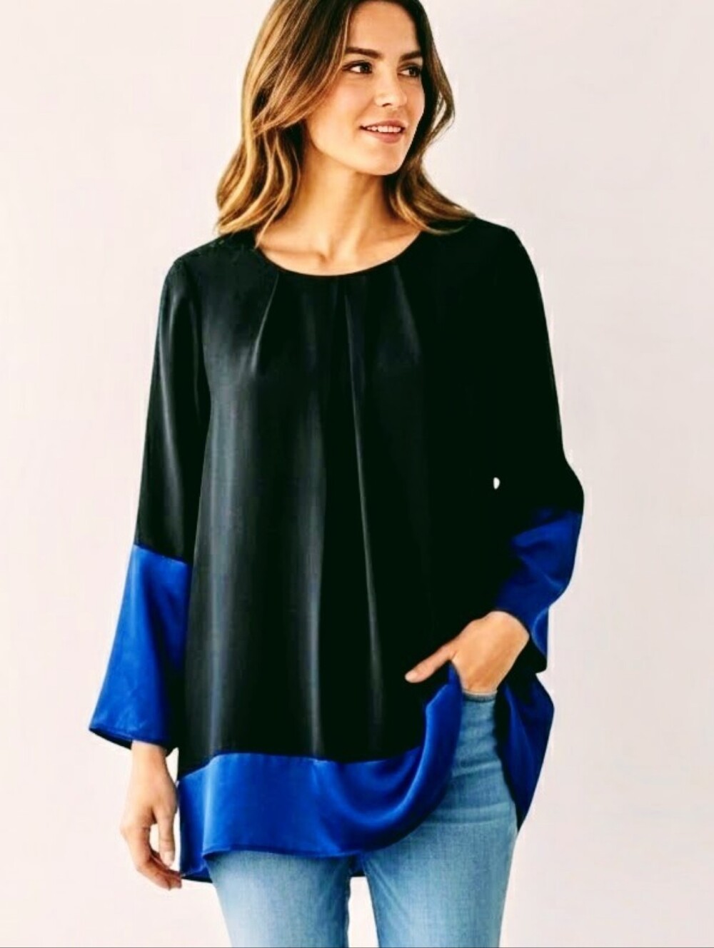 Simply Vera Wang Navy and Blue Silky Long Sleeve Top Blouse Tunic Sz. M